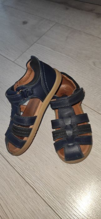 Босоніжки шкіряні 25-26 роз.