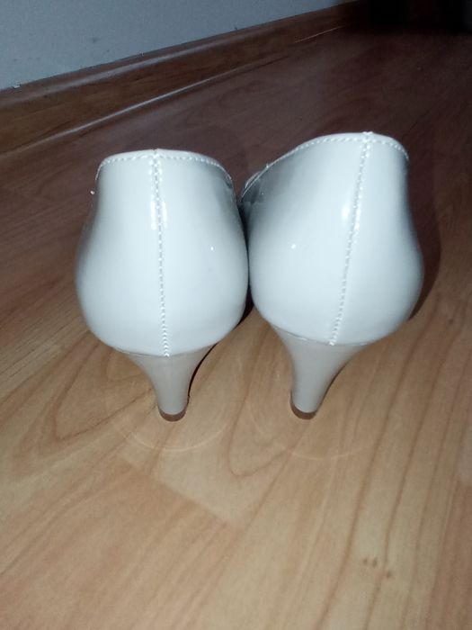 Buty damskie czółenka 40
