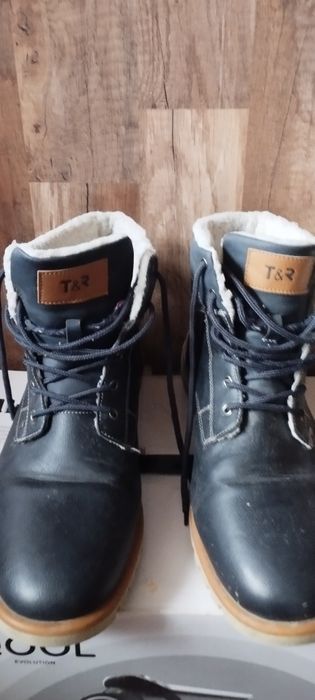 Buty zimowe męskie.