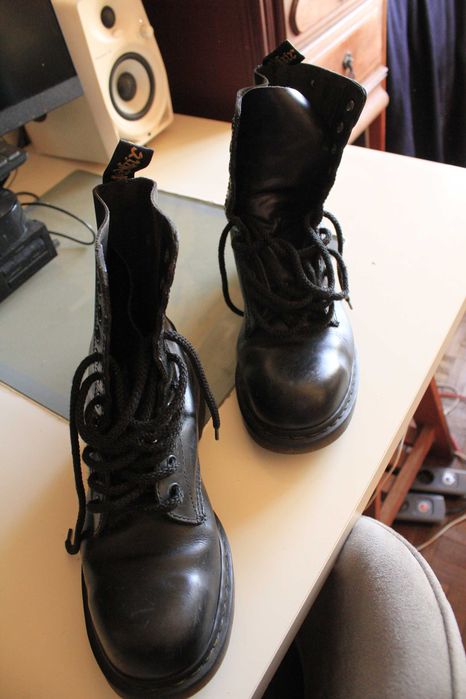 Dr. Martens Tamanho 41 (Serve 42)
