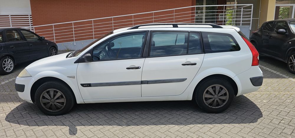 Renault Megane 1.5 dci impecável 05