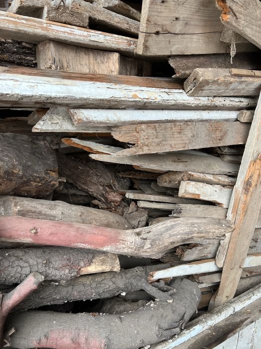 Дрова, дошки для опалення та інших потреб .