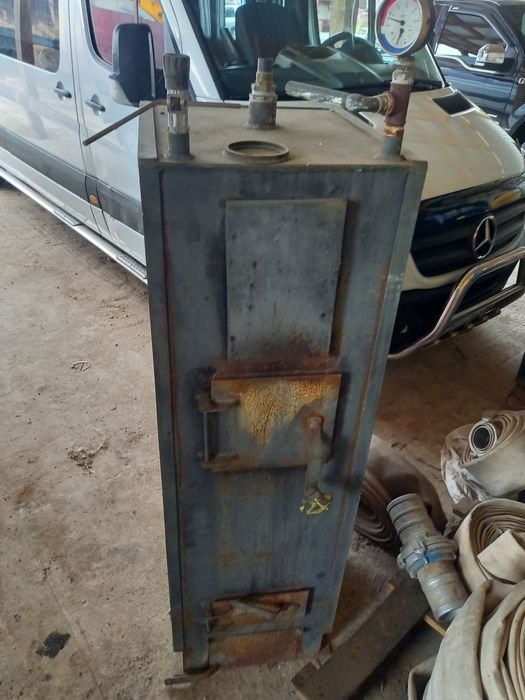 Котел твердопаливний