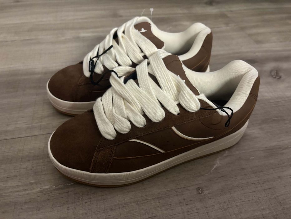 Bershka brązowe buty