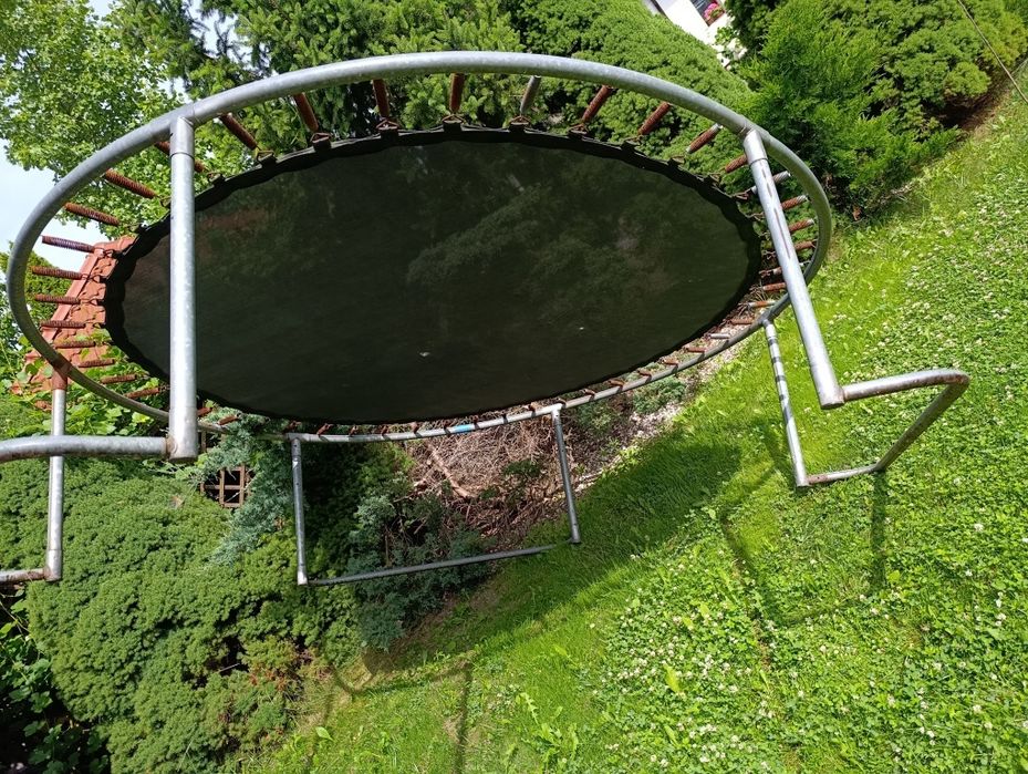 Trampolina o wymiarach 2.20cm