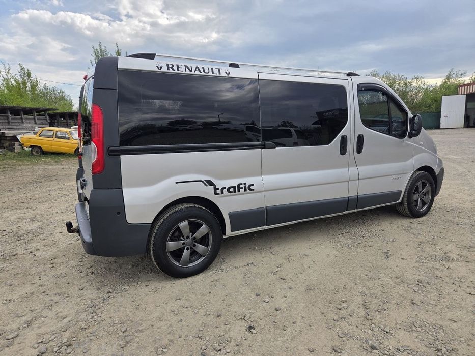 Продам рено трафік 2,5диз ,пас