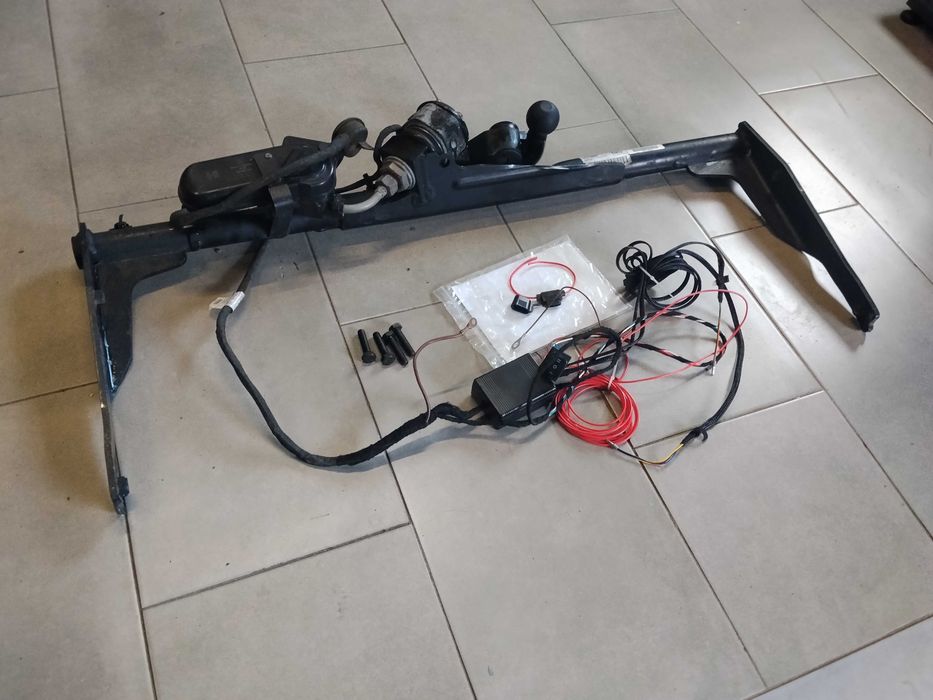 Oryginalny Hak Holowniczy VW PASSAT B7 10-15 instalacja modul KOMPLET