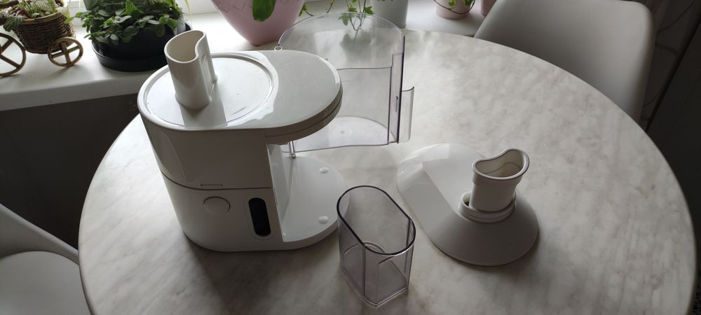 Продам соковижималку / соковичавницю / соковыжималку Braun 4290