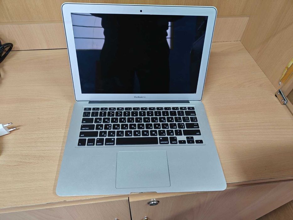 Apple MacBook Air 13" 2017 | 8/128GB | Надійна класика для роботи