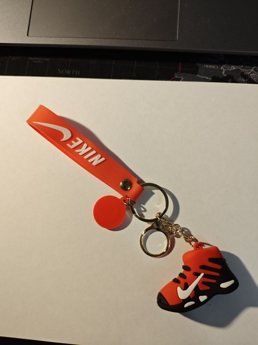 Стильный аксессуар/брелок  НАЙК!