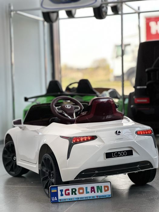 Дитячий електромобіль Lexus — компактна модель 12V для дітей.На акумуляторі .В наявності