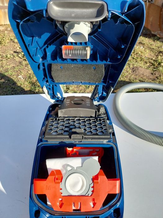 Odkurzacz miele c2 complete jednoroczny