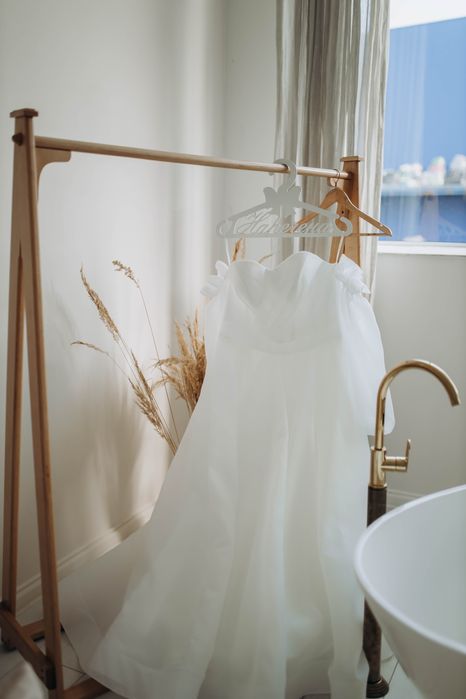 Продаж весільної сукні