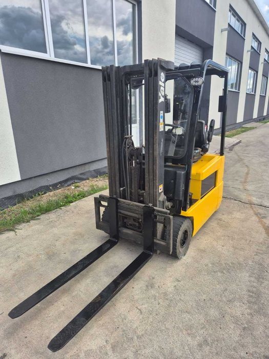 Wynajem wózka widłowego Yale ATF 1.8 | Elektryczny | Udźwig 1.7t