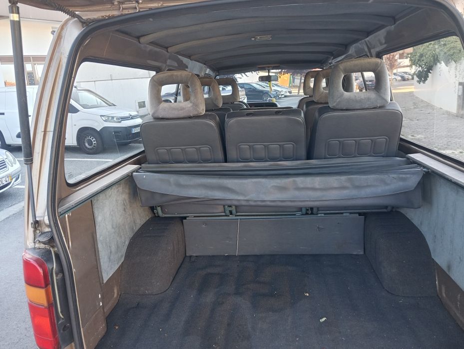 Toyota Hiace 2.5d com ar condicionado 8lugares