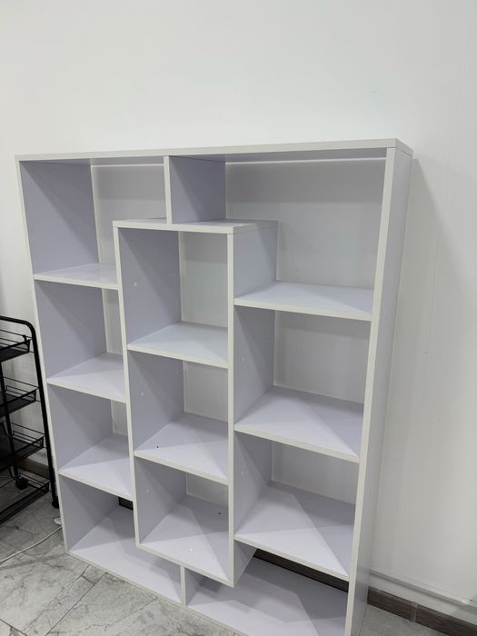 Стелаж для речей