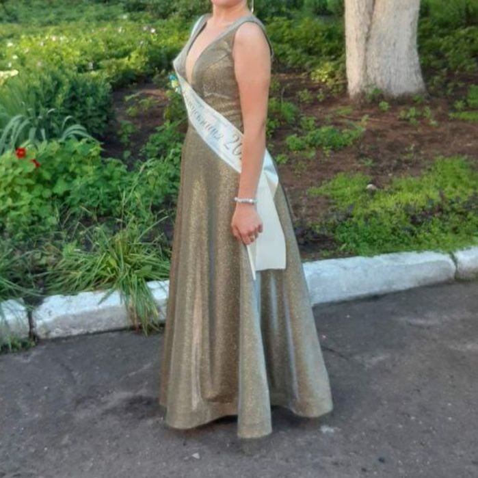 Випускна-вечірня сукня