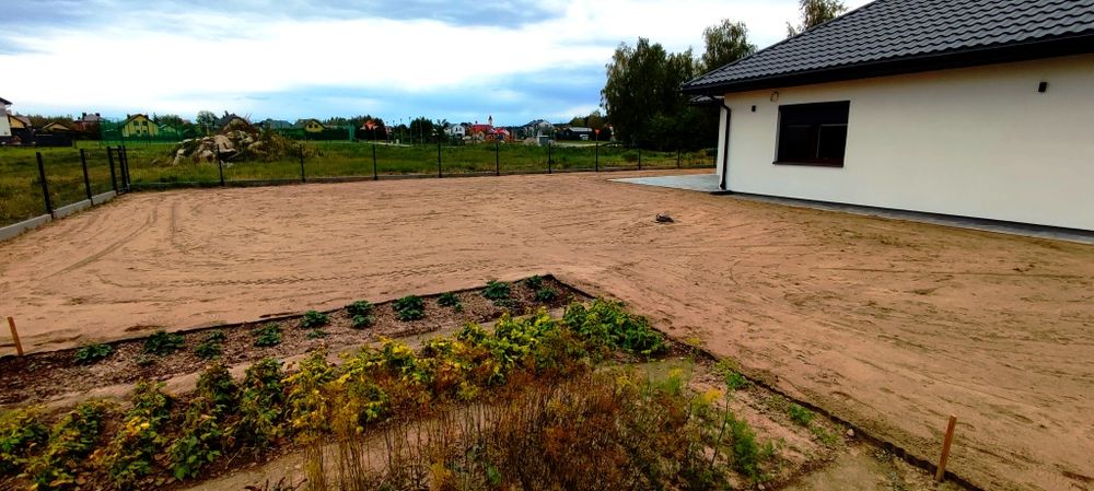 Zakładanie trawników glebogryzarka separacyjna systemy nawadniające