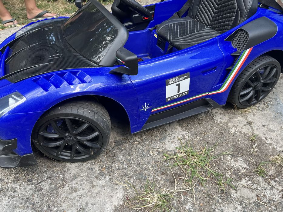 Электромобиль детский Maserati MC20 GT2 M 5105EBLR-4, синий