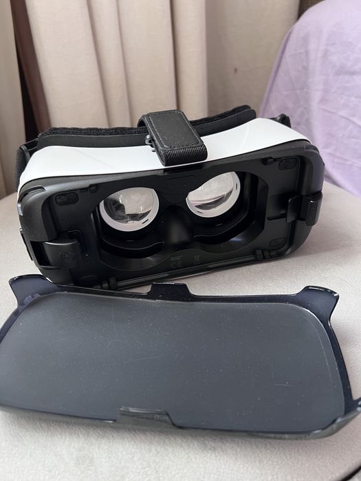 Окуляри віртуальної реальності