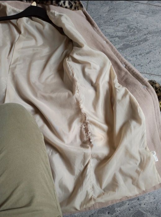 Płaszcz zimowy ozdobna panterka