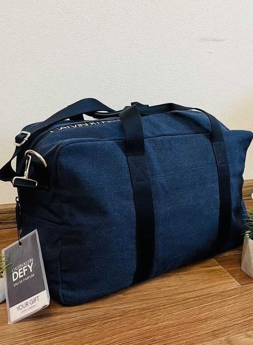 Фірмова сумка   calvin klein дорожна ,спортивна