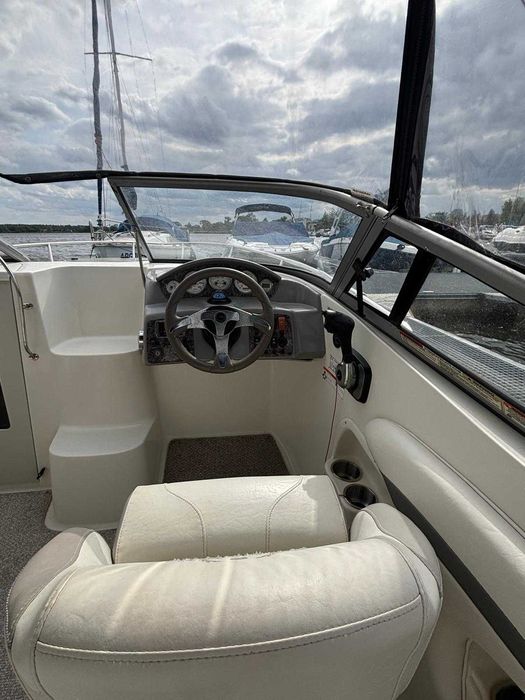 Łódź motorowa Stingray 225cr 2013r, silnik Volvo Penta 5.0 GXI 270KM, 310mth