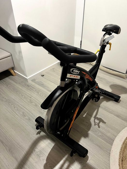 Bicicleta Spinning / Ciclismo Indoor Hi Power Duke H920 BH