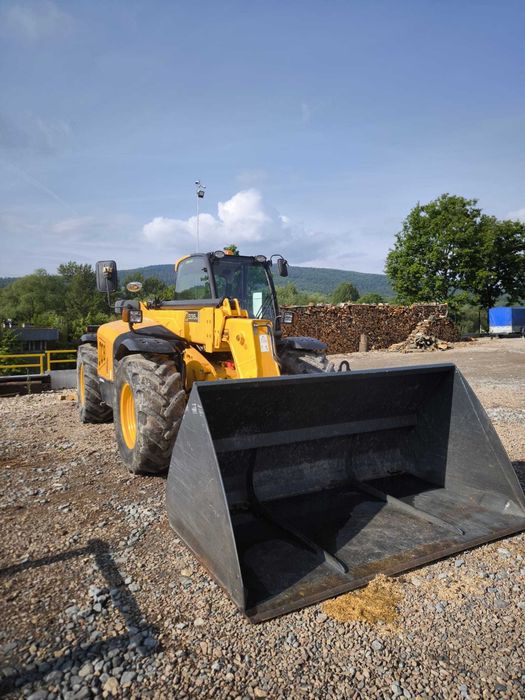 Usługi wynajem ładowarki teleskopowej JCB