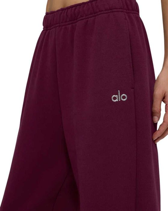 Штани спортивні Alo Yoga Accolade Straight Leg Sweatpant Burgundy
