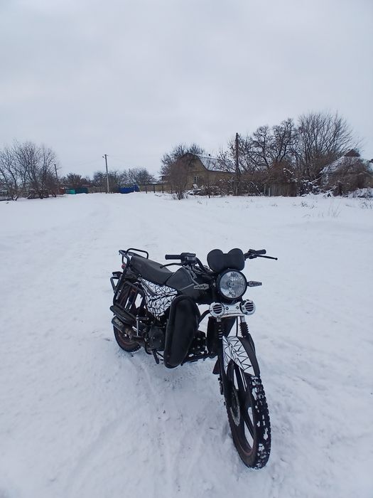 Обміняю на мотоцикл 150-200кубів