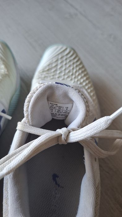 Buty asics sportowe