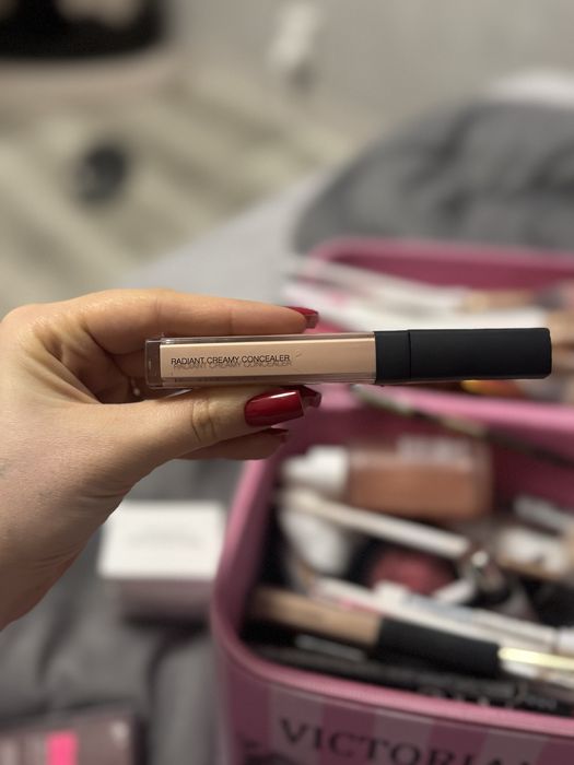 Продам консилер Nars