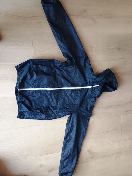 Kurtka przeciwdeszczowa Decathlon