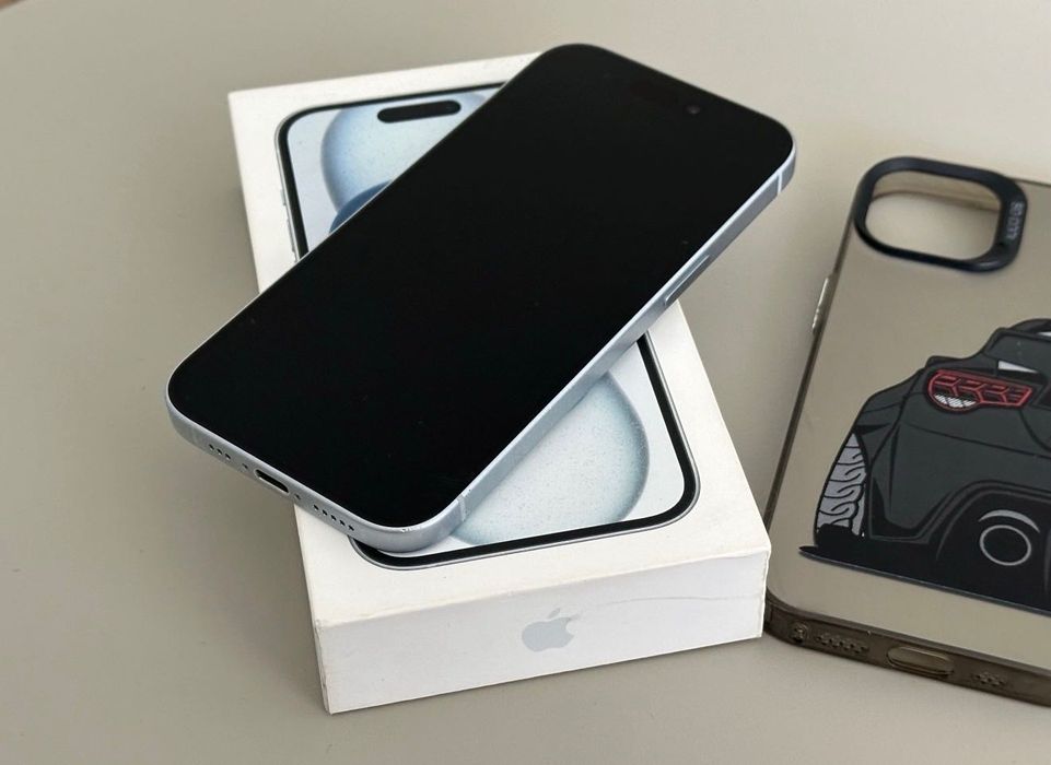 iPhone 15 128GB