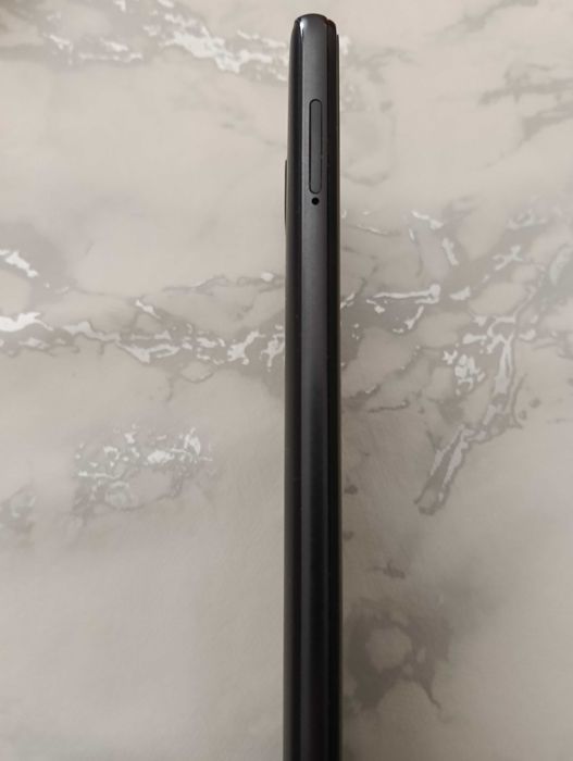 Vendo sem marcas de uso, como novo