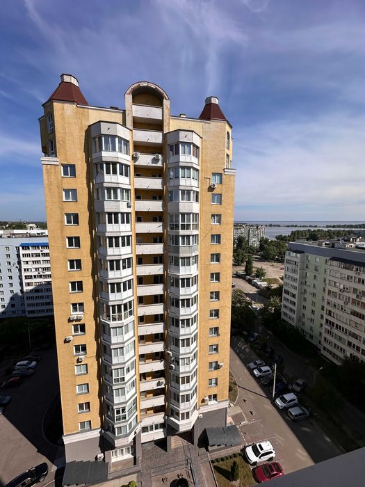 Однокімнатна квартира на Митниці з гарним видом