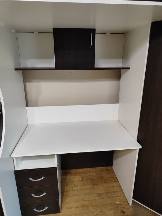 Ліжко горище зі шафою та столом,з матрацом ,  дитяче ліжко , меблі у дитячу