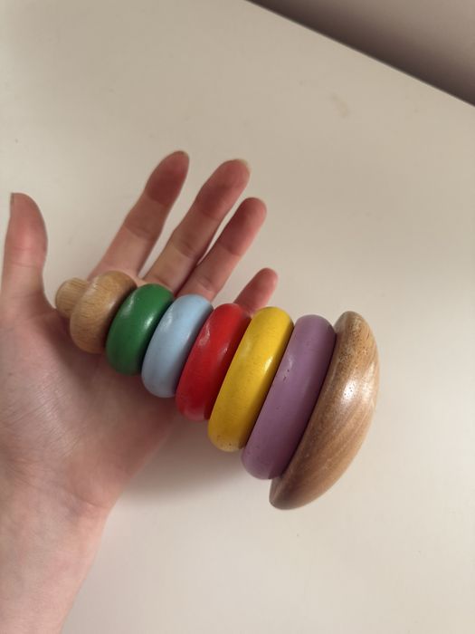 Pirâmide / Empilhador de Argolas em Madeira (Estilo Montessori)