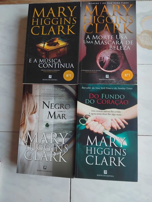10 Livros Policiais de Mary Higgins Clark - Bertrand