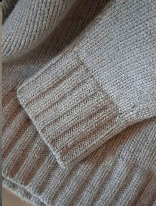 COS 100 % gruby kaszmir Nowy sweter