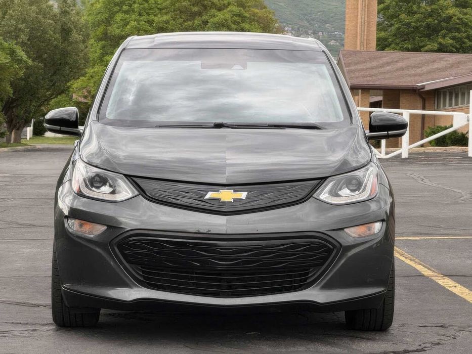 Chevrolet Bolt EV      2021