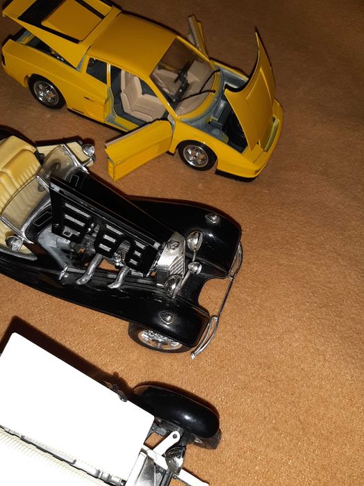 Carros de colecção grandes