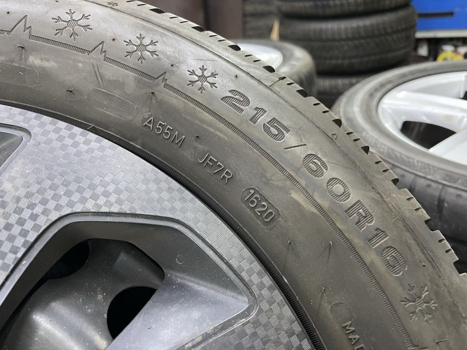 Диски метал 5/112 R16 6J ET43 + 215/60R16 DUNLOP Winter Sport5