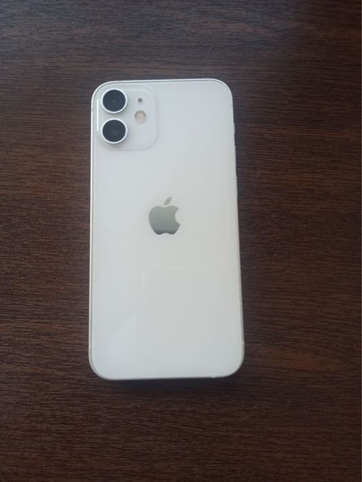 IPhone 12 mini 64GB.