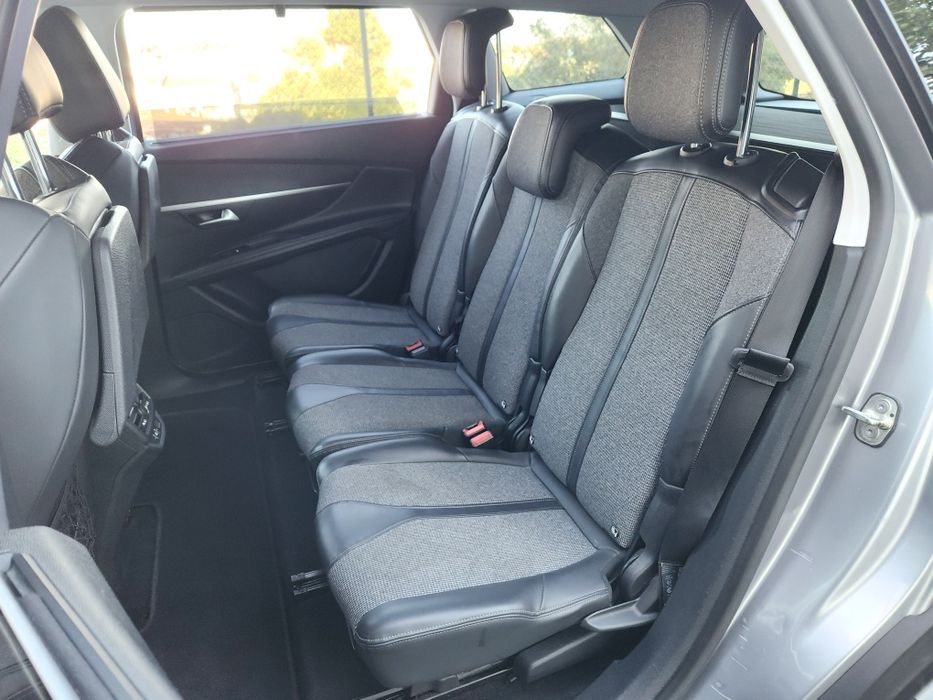 Peugeot 5008 1.6 HDI Auto Nacional  179 MIL KMS