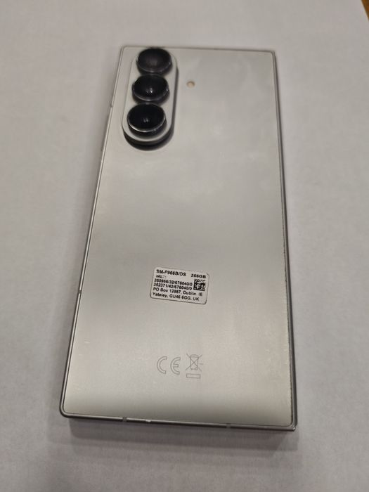 Samsung Galaxy z Ford 7