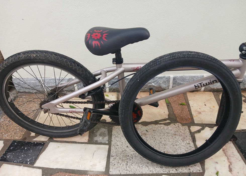 Bicicleta BMX btwin