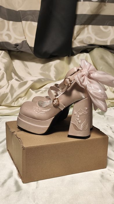 Туфлі Братц лоліта