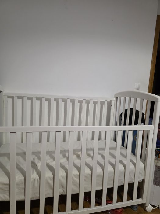 Cama de grades branca